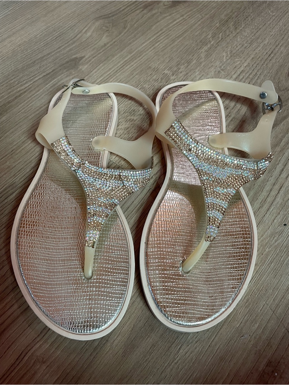 🐱 Unbranded Sandals